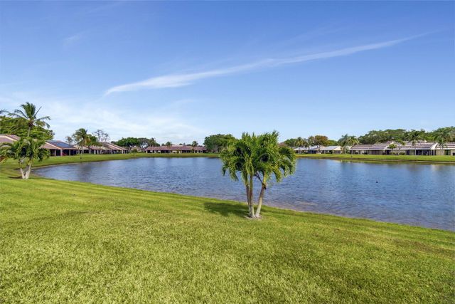 5531 Parkwalk Circle E, Boynton Beach, FL 33472