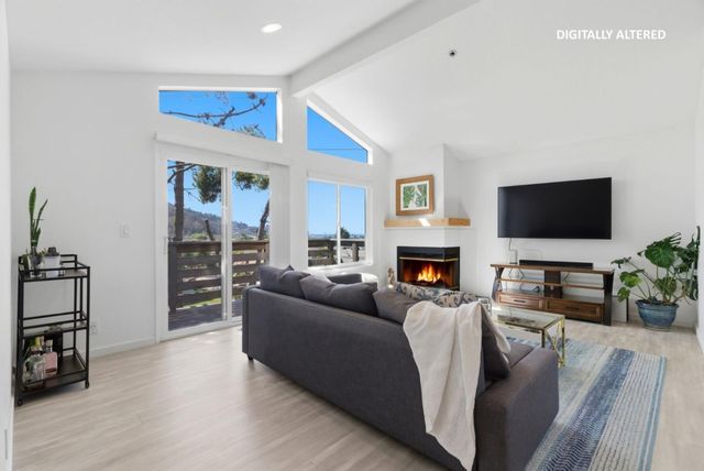 939 Linda Mar Boulevard, Pacifica, CA 94044