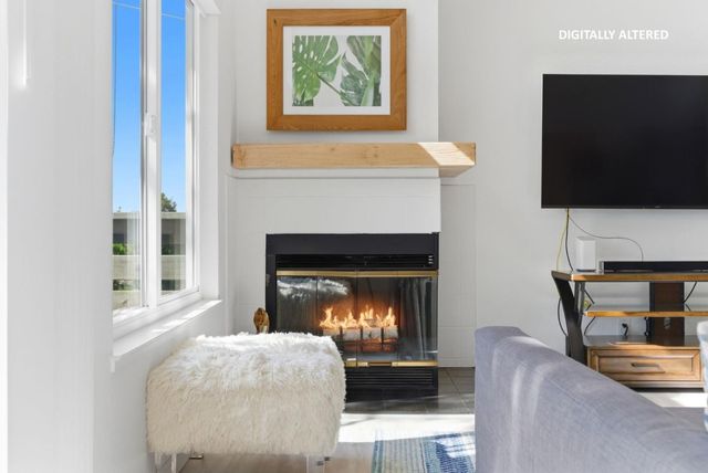 939 Linda Mar Boulevard, Pacifica, CA 94044