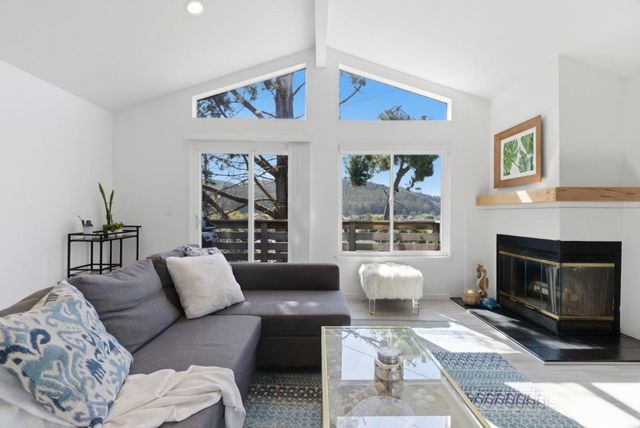 939 Linda Mar Boulevard, Pacifica, CA 94044