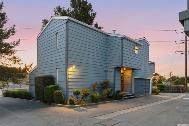 939 Linda Mar Boulevard, Pacifica, CA 94044