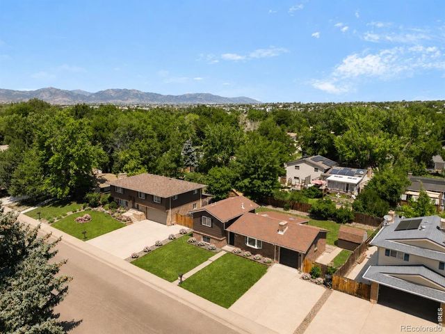 11831 W 70th Place, Arvada, CO 80004