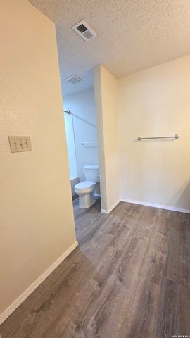 2810 Redrock Trail, San Antonio, TX 78259