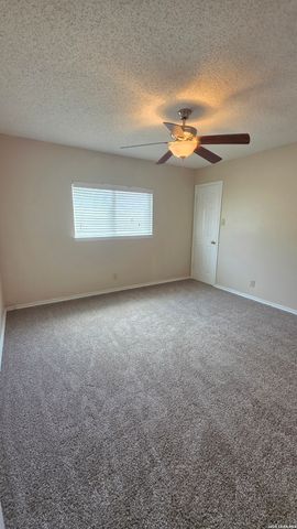 2810 Redrock Trail, San Antonio, TX 78259