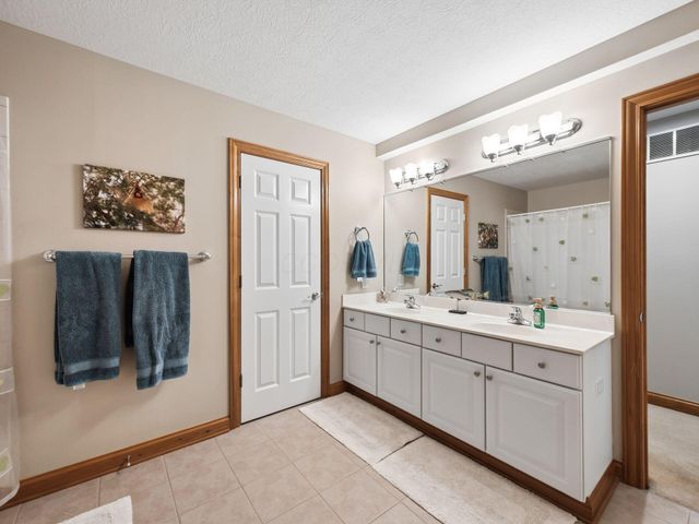 6024 Kentigern Court S, Dublin, OH 43017