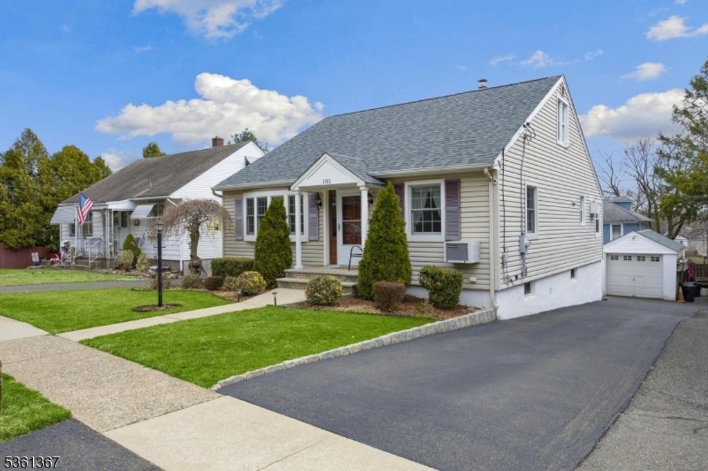 101 Pasadena Place, Hawthorne Boro, NJ 07506