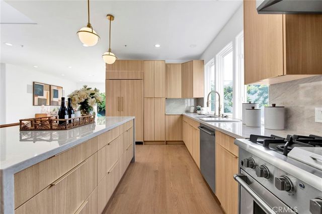 349 S Clark Drive, Beverly Hills, CA 90211