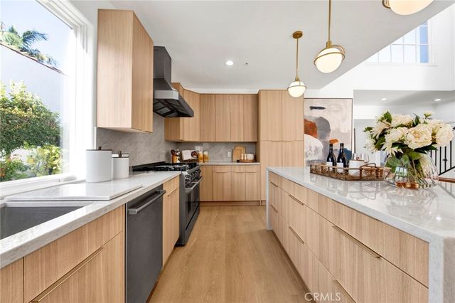 349 S Clark Drive, Beverly Hills, CA 90211