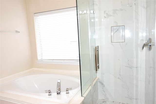 2705 Hewn Rock Way, Pearland, TX 77584