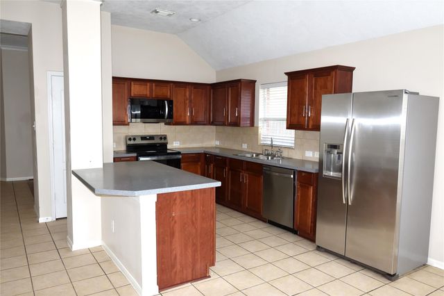 2705 Hewn Rock Way, Pearland, TX 77584