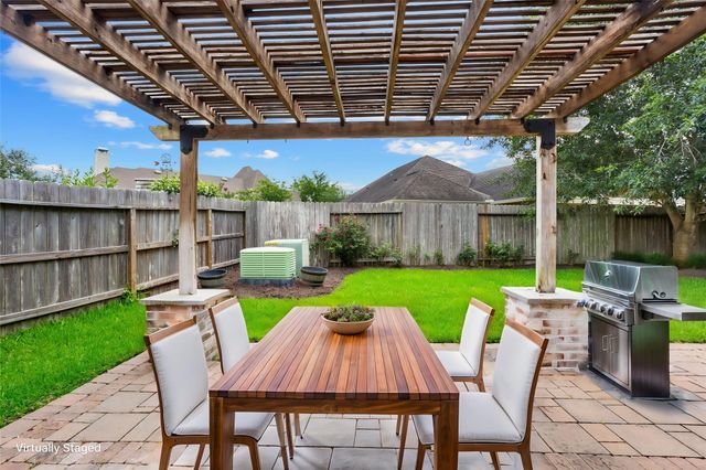 739 Mayhill Ridge Lane, League City, TX 77573