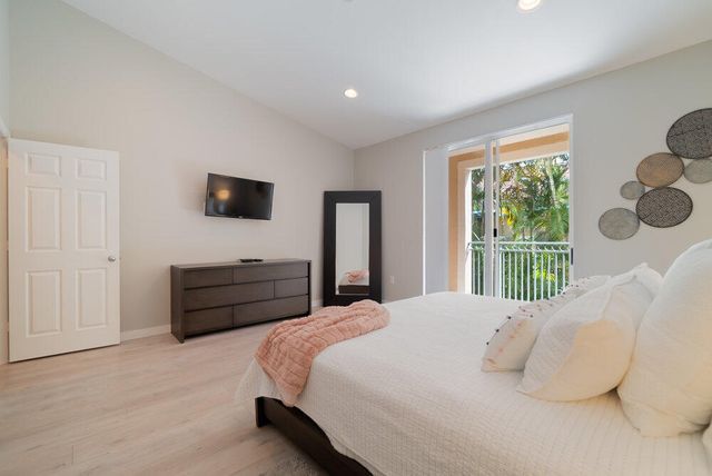 11789 Saint Andrews Place 103, Wellington, FL 33414