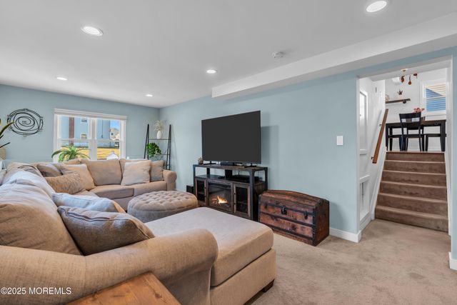 88 Ridge Terrace, Neptune City, NJ 07753