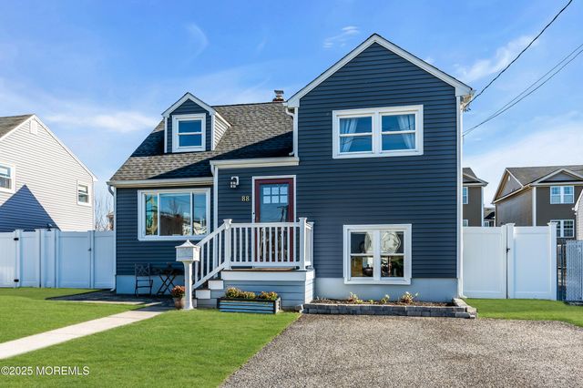 88 Ridge Terrace, Neptune City, NJ 07753