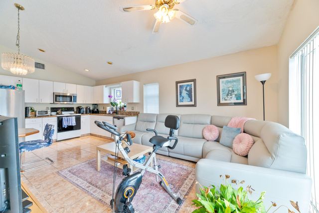 9550 Islamorada Terrace, Boca Raton, FL 33496