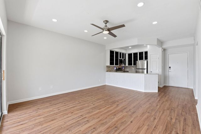 793 Davis Road 113, League City, TX 77573
