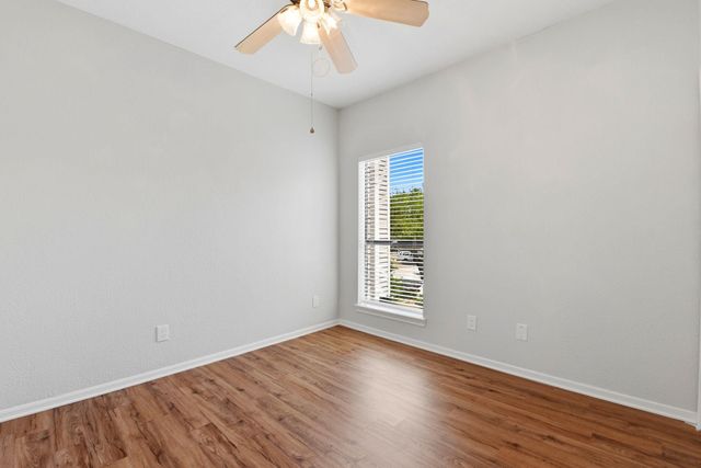 793 Davis Road 113, League City, TX 77573