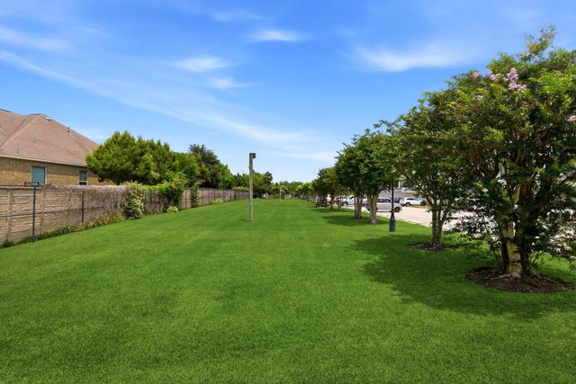 793 Davis Road 113, League City, TX 77573