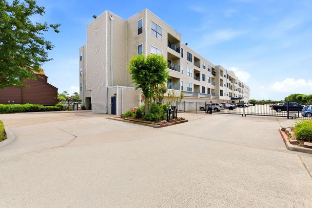 793 Davis Road 113, League City, TX 77573