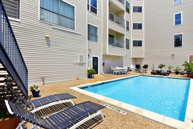 793 Davis Road 113, League City, TX 77573