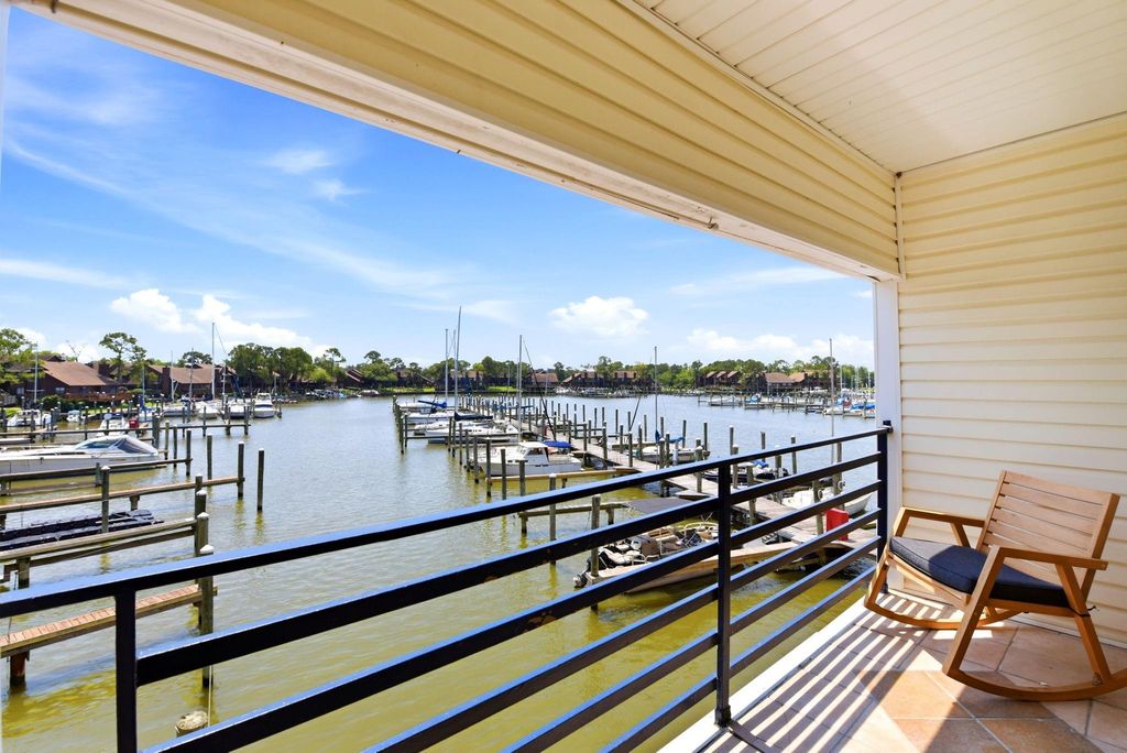 793 Davis Road 113, League City, TX 77573