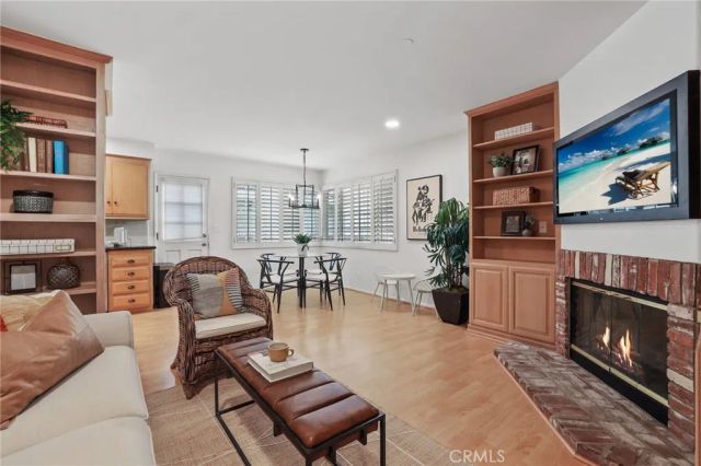 3682 La Colmena Way, Los Alamitos, CA 90720