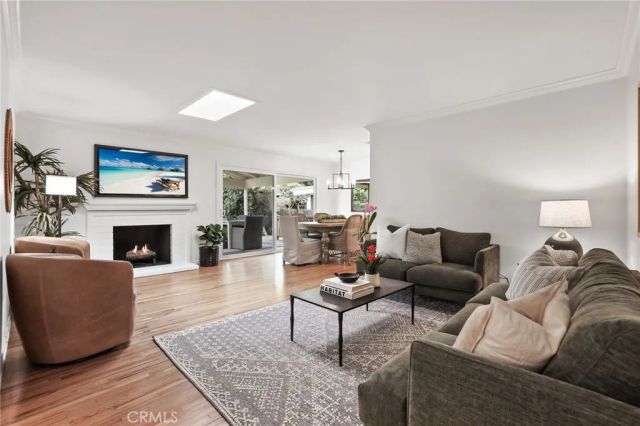 3682 La Colmena Way, Los Alamitos, CA 90720