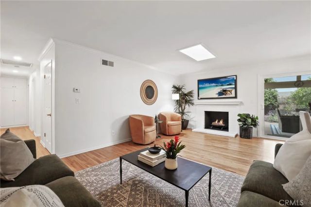 3682 La Colmena Way, Los Alamitos, CA 90720