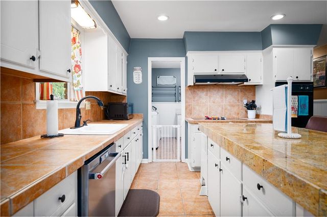 403 RIDGEWOOD Boulevard, Alexandria, LA 71303