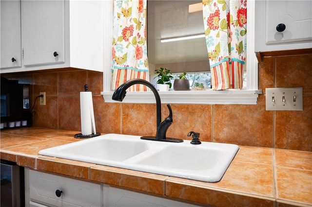 403 RIDGEWOOD Boulevard, Alexandria, LA 71303