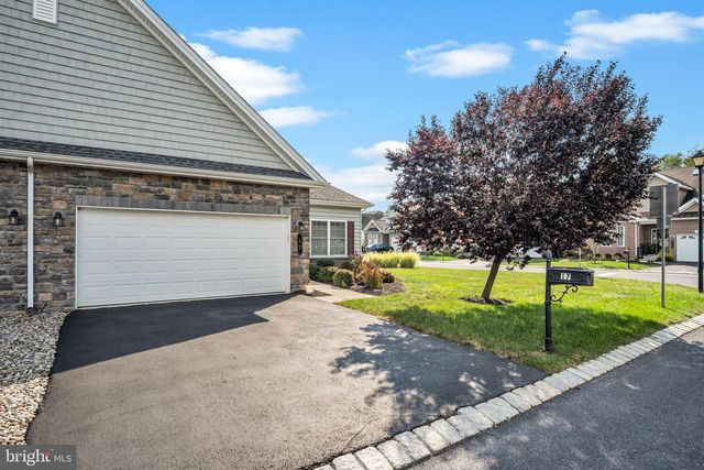 17 SETTLERS DR, Mechanicsburg, PA 17050
