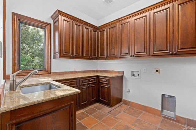 211 AUGUSTA, Boerne, TX 78006