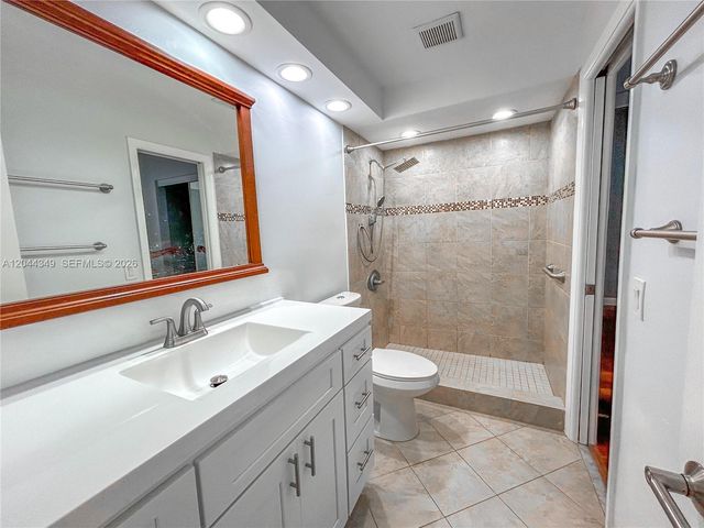 14970 SW 48th Terrace 27G, Miami, FL 33185