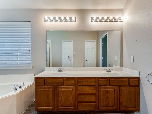 9732 Old Field Drive, Mckinney, TX 75072