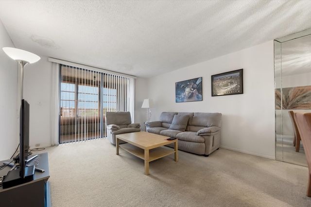 2860 Somerset Drive 412k, Lauderdale Lakes, FL 33311