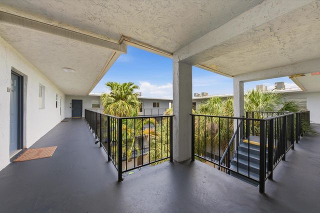 2860 Somerset Drive 412k, Lauderdale Lakes, FL 33311