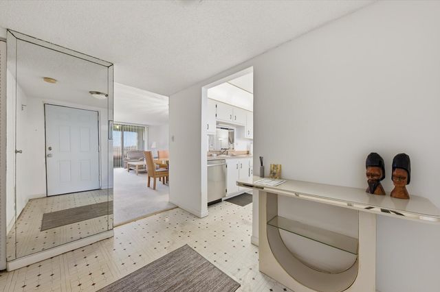 2860 Somerset Drive 412k, Lauderdale Lakes, FL 33311