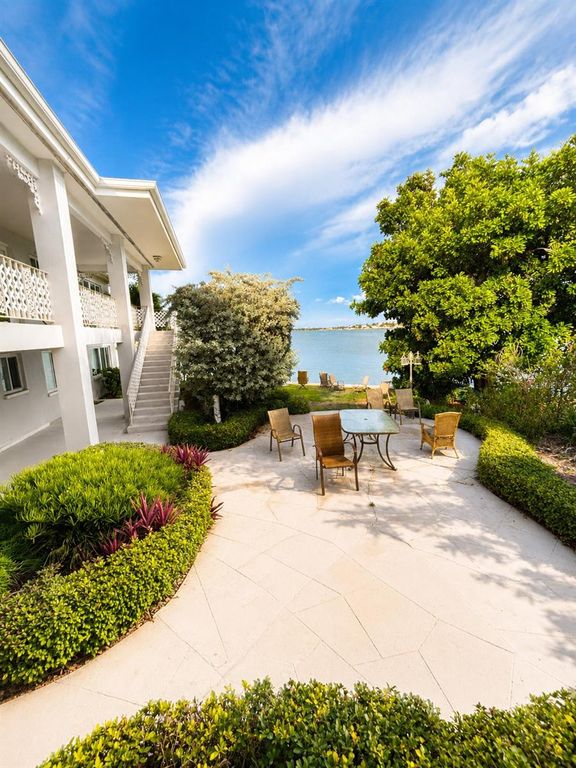 295 110TH AVENUE 1, St Petersburg, FL 33706