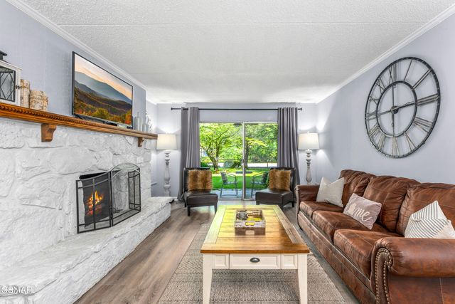 260 Roaring Fork Road, Gatlinburg, TN 37738