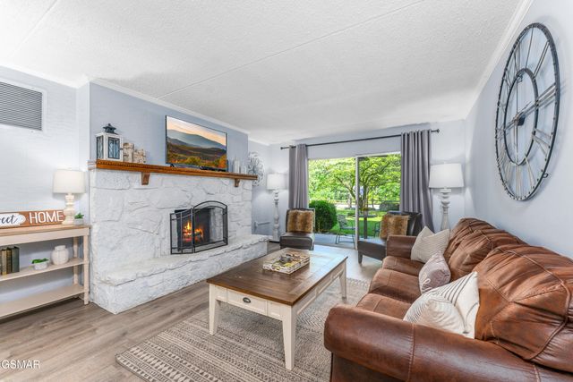 260 Roaring Fork Road, Gatlinburg, TN 37738