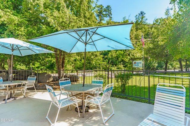 260 Roaring Fork Road, Gatlinburg, TN 37738