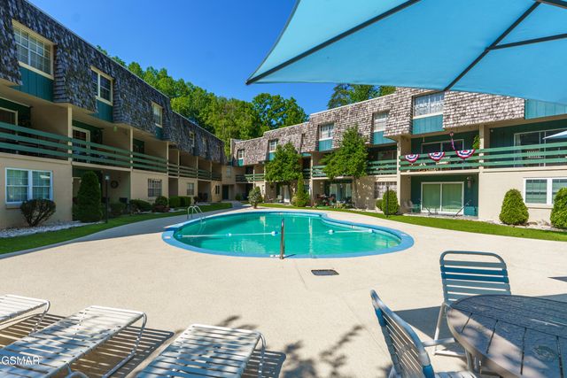 260 Roaring Fork Road, Gatlinburg, TN 37738