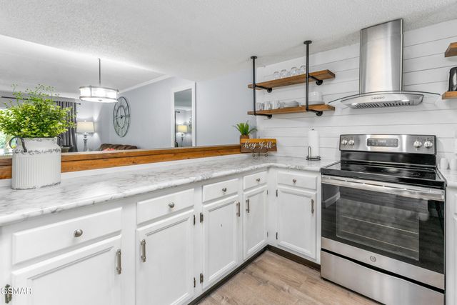 260 Roaring Fork Road, Gatlinburg, TN 37738