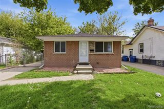 7044 Hudson Avenue, Warren, MI 48091