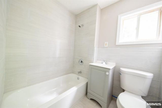 131 S 8th Street 1, Newark, NJ 07107