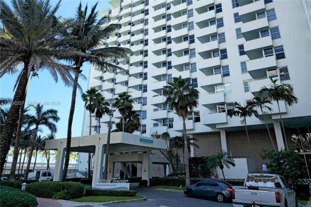 2899 Collins Ave 642, Miami Beach, FL 33140