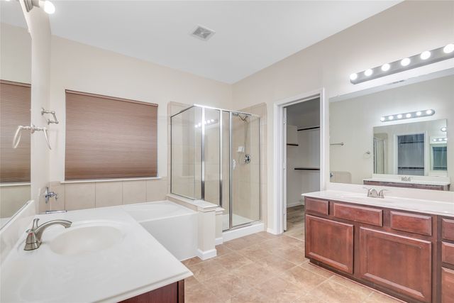 2319 Comanche Trail, Grand Prairie, TX 75052