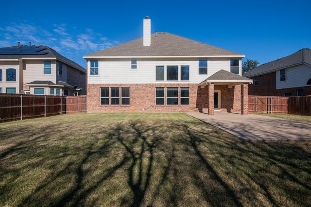 2319 Comanche Trail, Grand Prairie, TX 75052