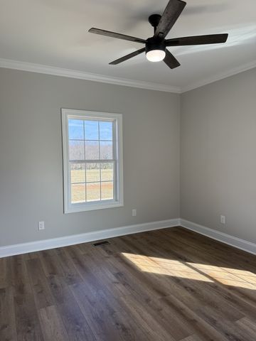 725 Knight Campground Rd, Shelbyville, TN 37160