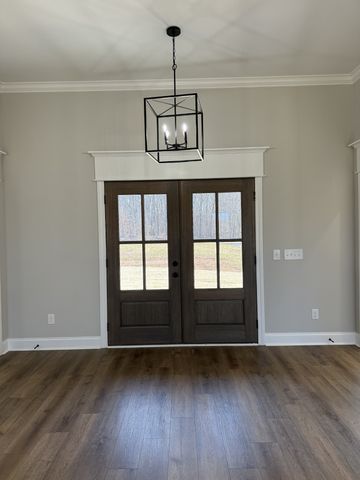 725 Knight Campground Rd, Shelbyville, TN 37160